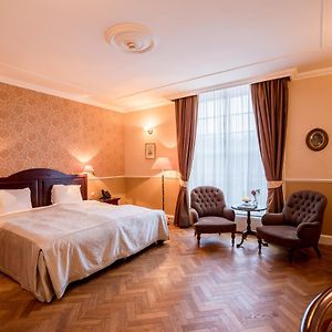 Luxus Suite